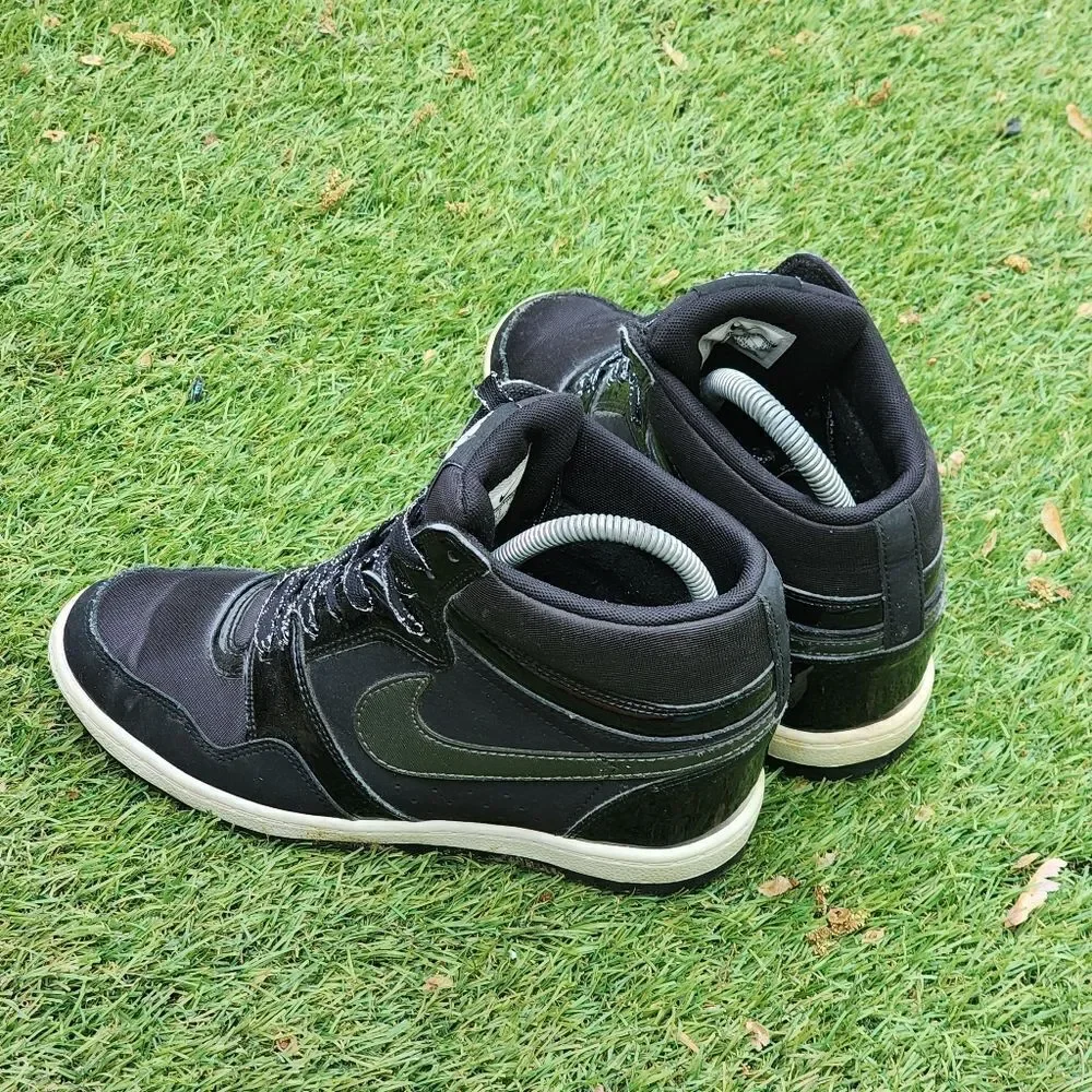 NIKE AIR FORCE - Womens Wedge Shoes - SIZE 8